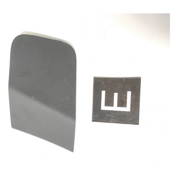 Tampa Interna Lanterna Esquerdo Vw Golf Tsi 2012 2018 Esquerdo Preto