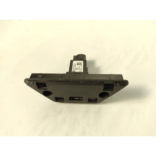 Entrada Usb Painel Volkswagen Up Tsi Xtreme 2020