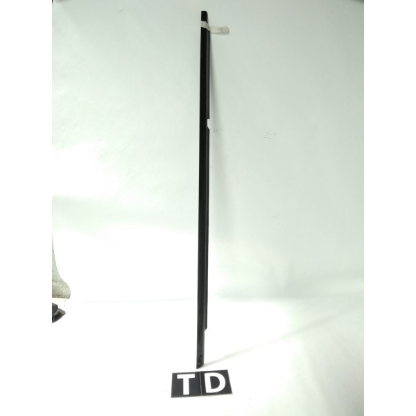 Pestana Externa Traseiro Direito C180 C200 W204 2007 2014