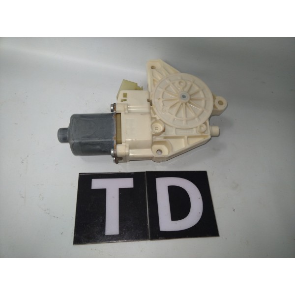 Motor Vidro Traseiro Direito C180 C200 W204 2007 2014