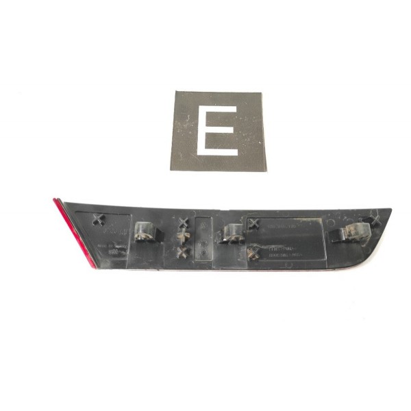 Refletor Parachoque Traseiro Esquerdo Up Tsi 2020 Vermelho