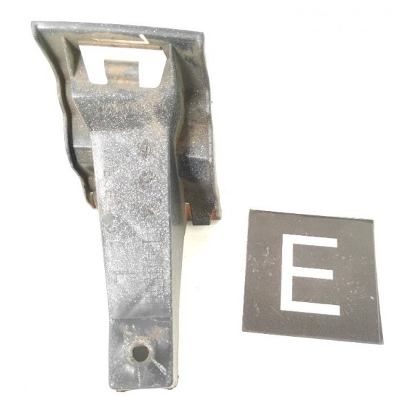 Suporte Parachoque Traseiro Esquerdo Mercedes C180 2007 2014