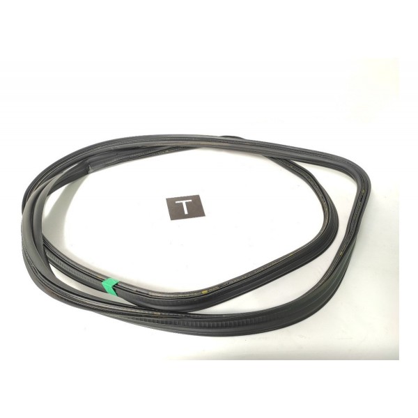 Borracha Porta Mala Mercedes C180 W204 2007 2014