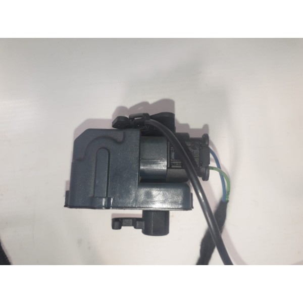 Trava Portinhola Tanque 896105q03 Mercedes C180 W204 2007/14