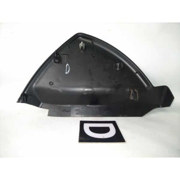 Acabamento Lateral Painel Direito C180 C200 W204 2007 2014