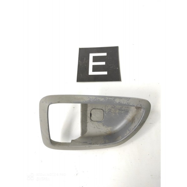 Moldura Maçaneta Interna Esquerda Hyundai Azera 3.3 2005/11 Dianteira/traseira