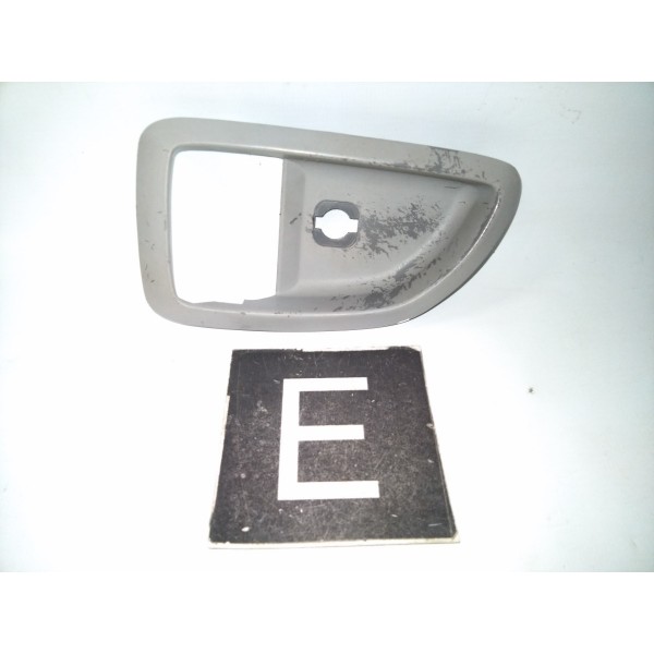 Moldura Maçaneta Interna Esquerda Hyundai Azera 3.3 2005/11 Dianteira/traseira