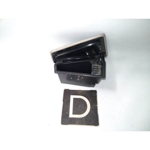 Cinzeiro Porta Traseiro Direito Hyundai Azera 3.3 2005 2011