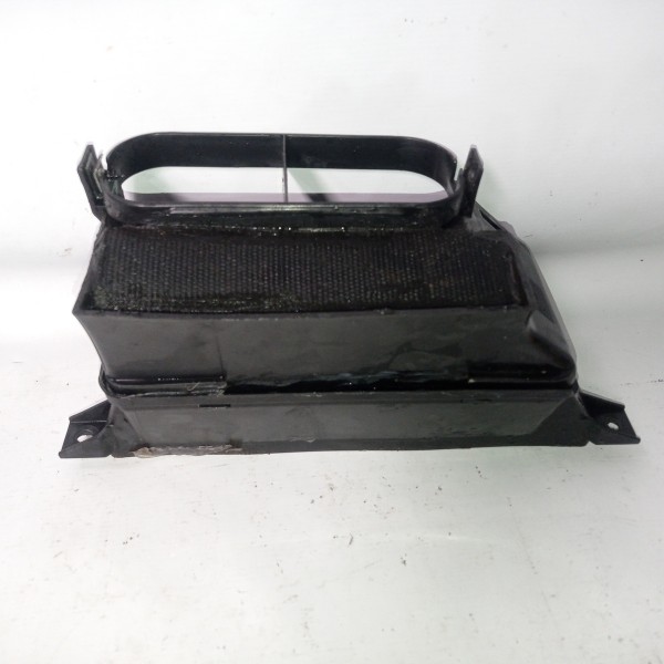 Tomada Ar Dianteira Vw Passat B6 2006 2010 3c0805971a Preto