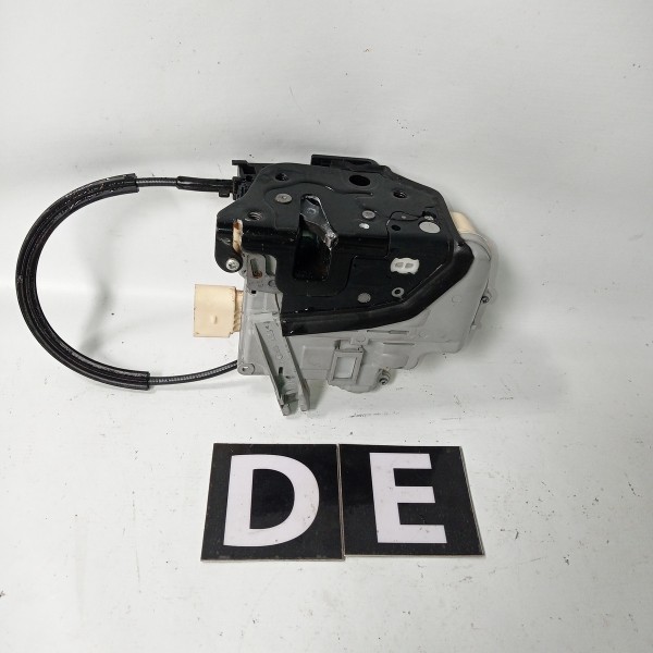 Trava Eletrica Porta Traseiro Direito Vw Passat B6 06 10