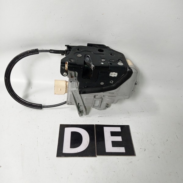 Trava Eletrica Porta Traseiro Direito Vw Passat B6 06 10