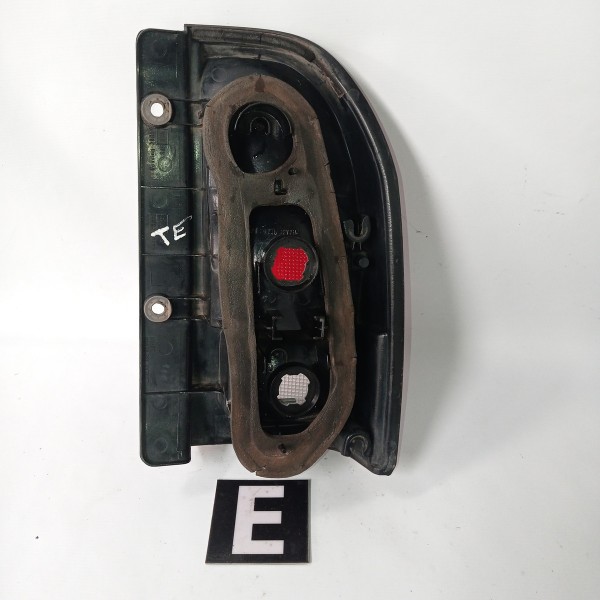 Lanterna Traseira Esquerdo Grand Vitara 1998 2005 Esquerdo Vermelho