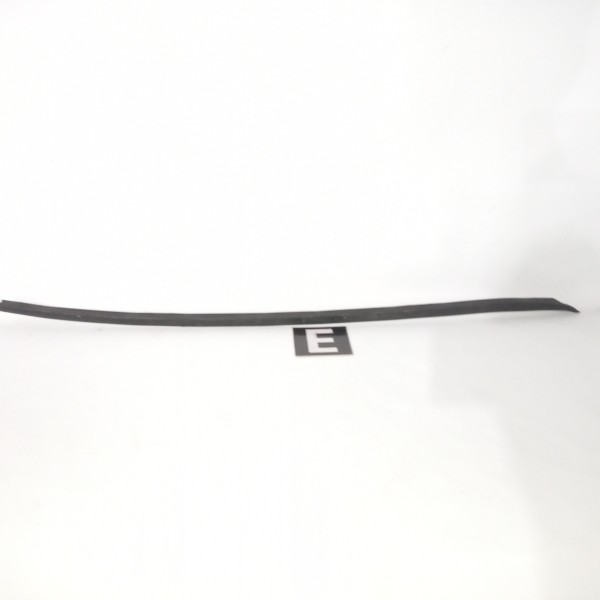 Moldura Direito Parabrisa Passat B6