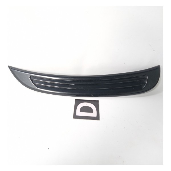 Acabamento Vidro Fixo Traseiro Direito Grand Vitara 2000/08 Fosco