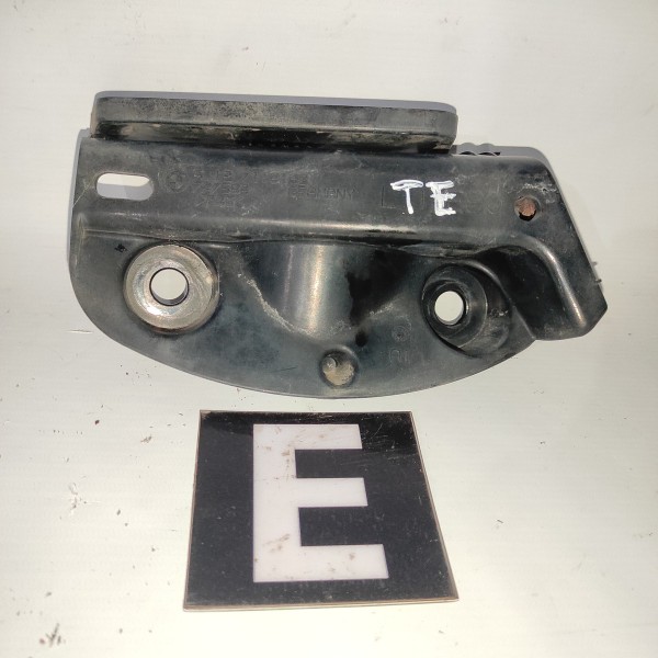 Guia Parachoque Traseiro Esquerdo Bmw 320 325 328 E90 06 12