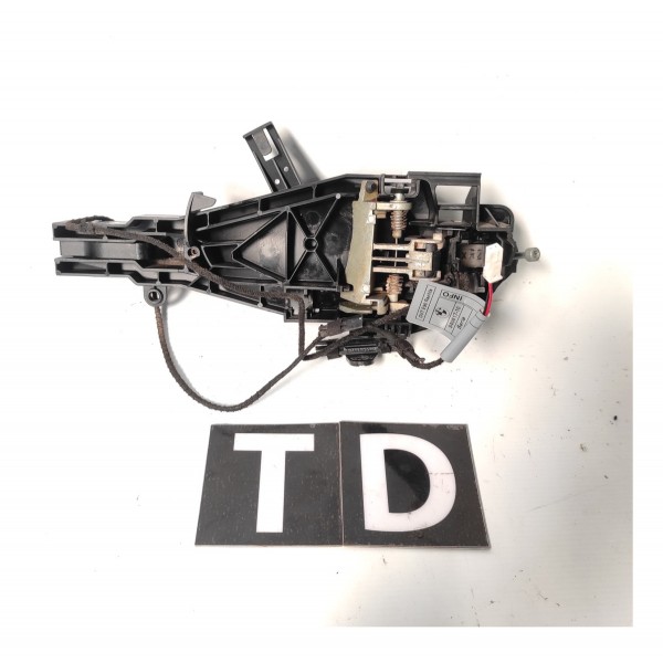 Maçaneta Externa Traseira Direita Bmw 320 325 E90 06 12 Traseira