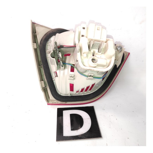 Lanterna Tampa Porta Malas Direita Bmw 320 325 E90 06 12 Direito Vermelho