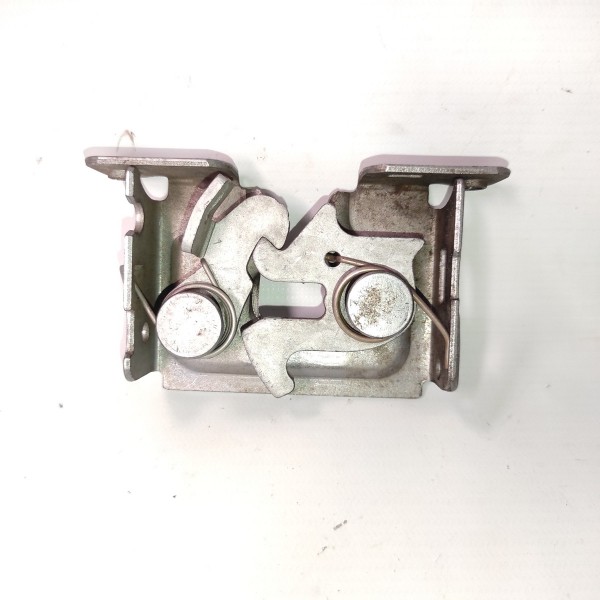 Trava Capo 7115229 Bmw 320 325 328 330 335 E90 2006 2012