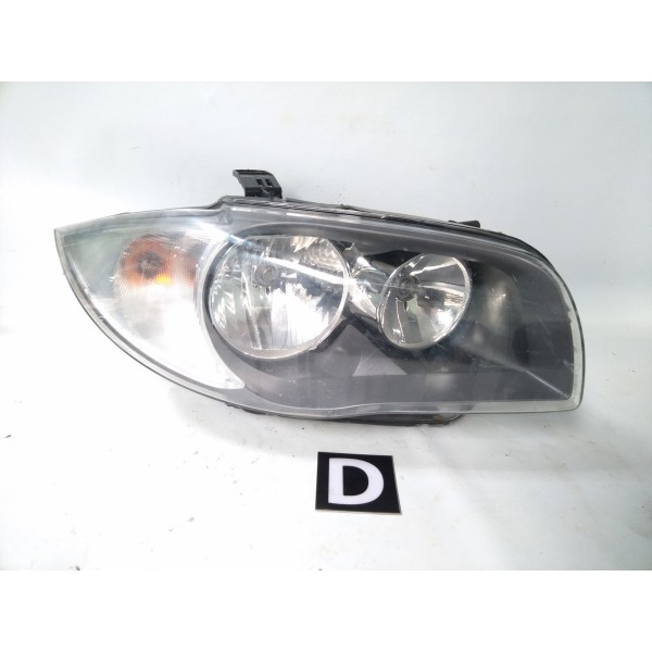 Farol  Direito Bmw 118 E87 2004 2011 Detalhes  Direito