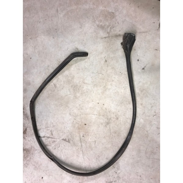 Borracha Lateral Alfa Romeo 156 Direita