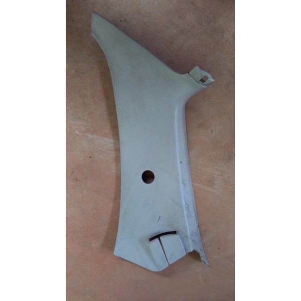 Acabamento Inferior Coluna Traseira Direita Kia Sephia