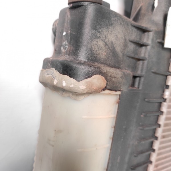 Radiador Bmw 318 M42 E36 1992 1997 Detalhe