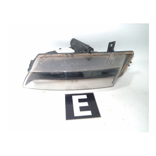 Farol De Milha Neblina Esquerdo Bmw 118 E87 2004 2011