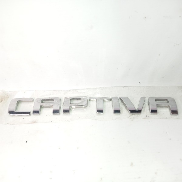 Emblema  Captiva  Tampa Traseiro Chevrolet Captiva 2.4 2011