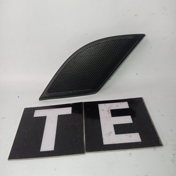 Moldura Tweeter Falso Traseiro Esquerdo Chevrolet Captiva