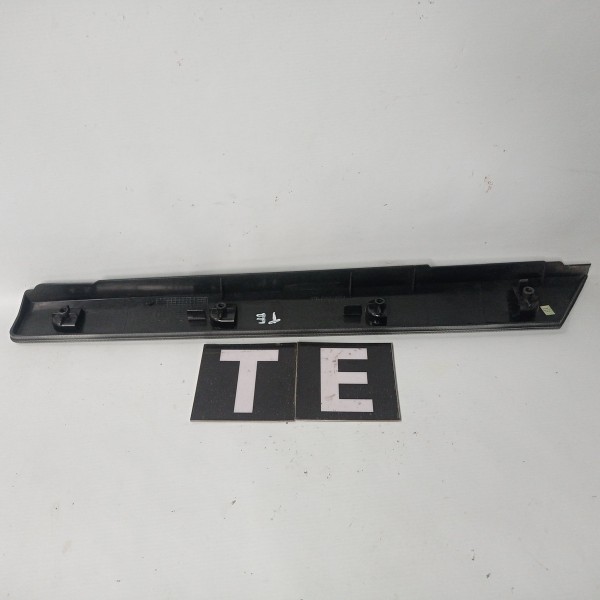 Friso Forro De Porta Traseiro Esquerdo Chevrolet Captiva