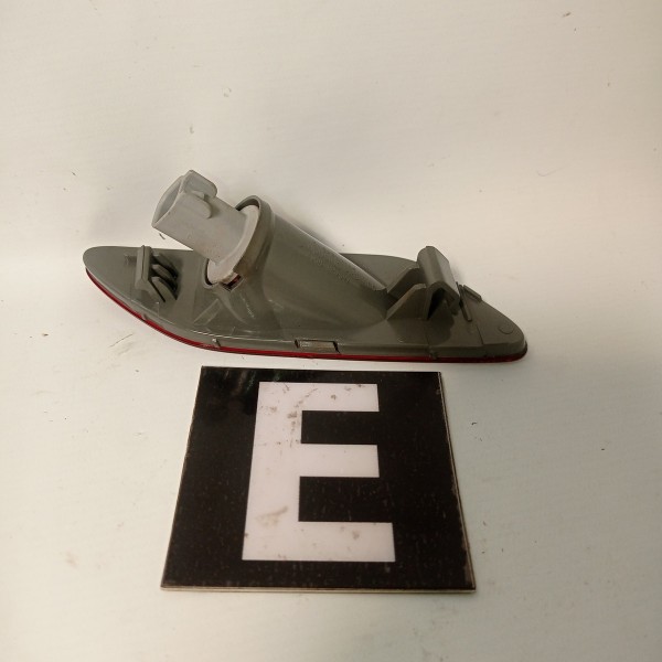 Luz Esquerda Parachoque Traseiro Chevrolet Captiva 2.4 2011