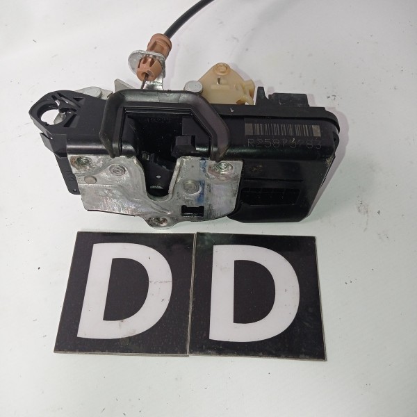 Trava Eletrica Dianteira Direita Chevrolet Captiva 2.4 2011