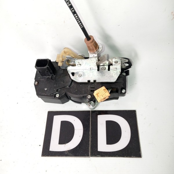 Trava Eletrica Dianteira Direita Chevrolet Captiva 2.4 2011