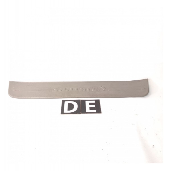 Soleira Dianteira Esquerda Santa Fé 2009