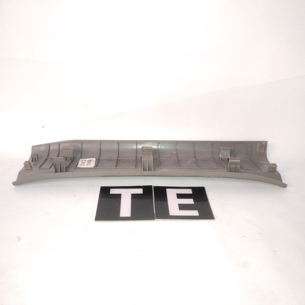 Soleira Traseira Esquerda Santa Fé 2009 Bege