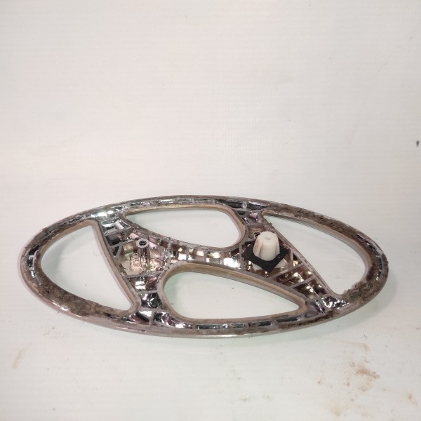 Emblema Huyndai Tampa Traseira Santa Fé 2009 Cromado