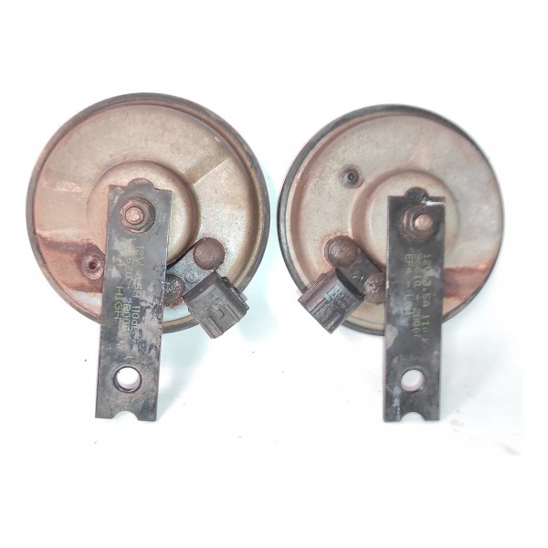 Par Buzina Santa Fé 2009