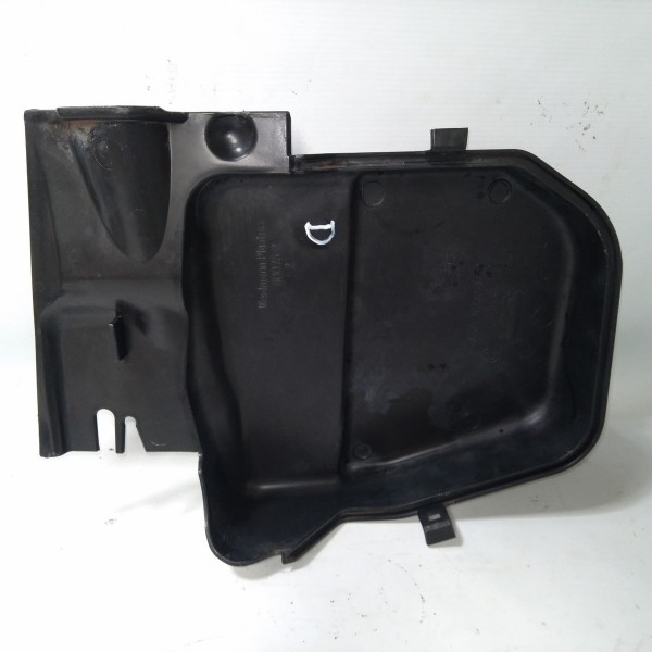 Acabamento Direito Churrasqueira Bmw 118 E87 2004 2011