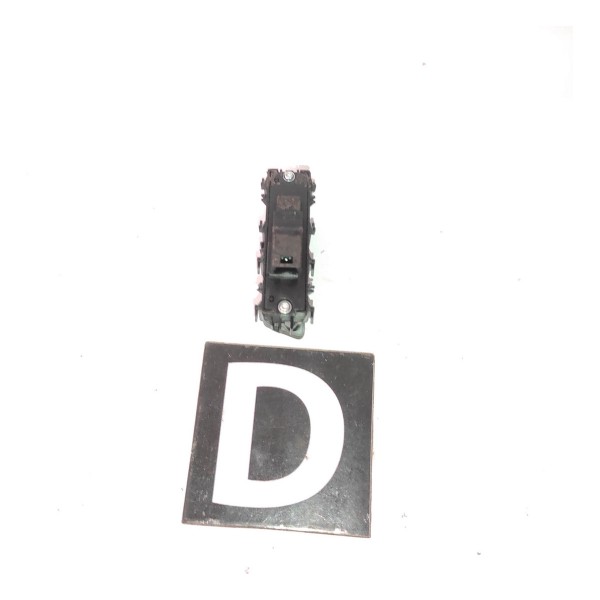 Botão Direito Trava Porta Mercedes C180 Cgi 2014 W204