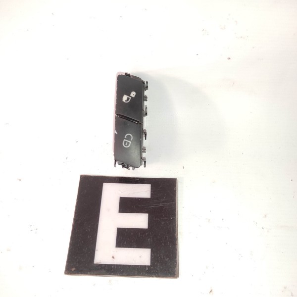 Botão Esquerdo Trava Porta Mercedes C180 Cgi 2014 W204