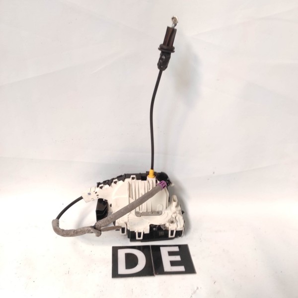 Trava Elétrica Dianteira Esquerda Mercedes C180 Cgi 2014