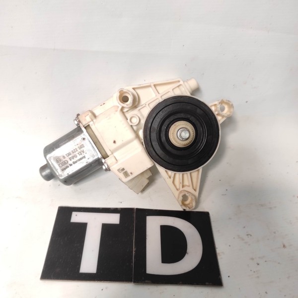 Motor Vidro Elétrico Traseiro Direito Mercedes C180 Cgi 2014