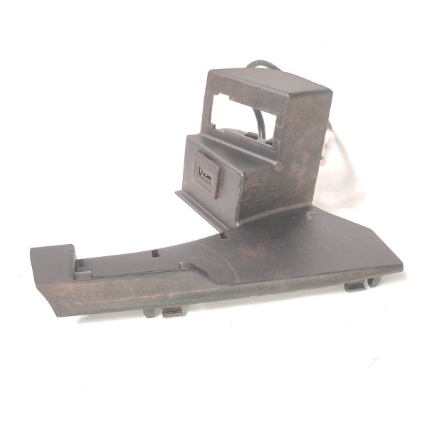 Porta Entrada Usb A2078210411 Mercedes C180 Cgi  W204 2014