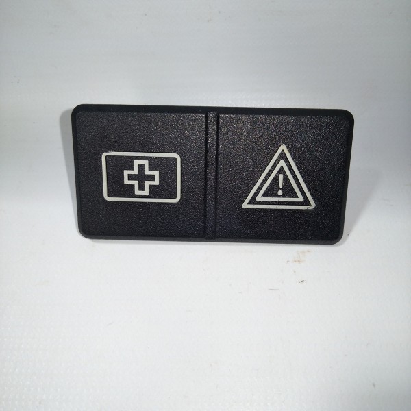 Tampa Acabamento Porta Malas Bmw 118 E87 2004 2011  Preto