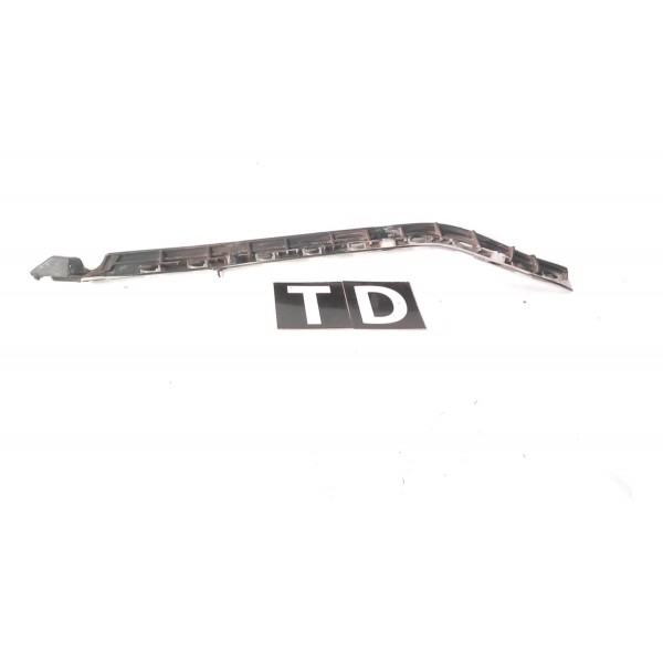 Guia Direito Parachoque Traseiro Mercedes C180 Cgi 2014 W204