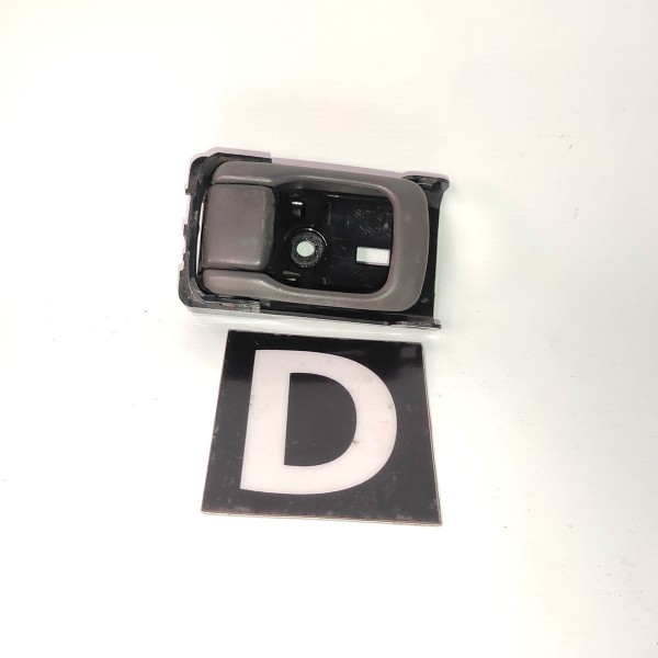 Maçaneta Interna Direita Subaru Impreza 1992 1999