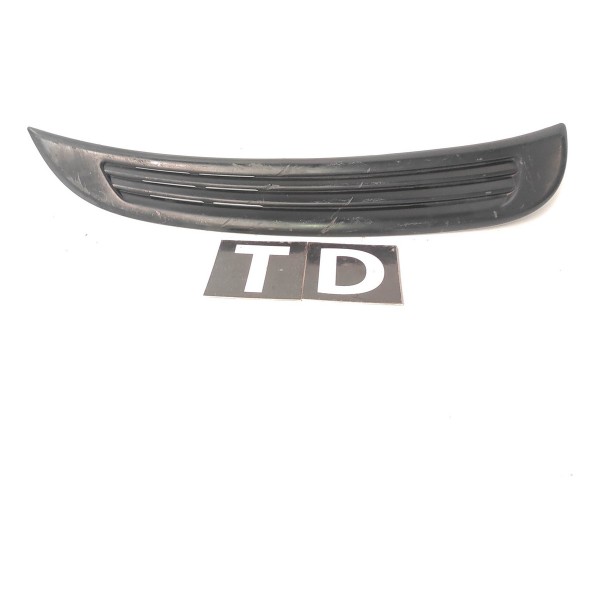 Moldura Vidro Traseiro Direito Vitara Tracker 1999 2008