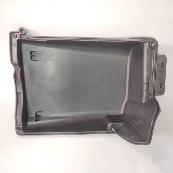 Tampa Filtro De Ar Mercedes C180 Cgi 2014 W204