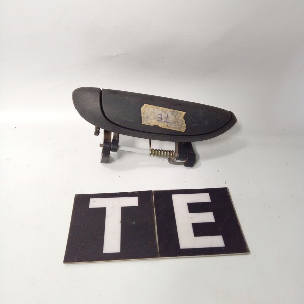 Maçaneta Externa Traseira Esquerda Megane 96 A 02