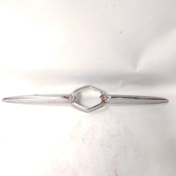 Moldura Cromada Grade Dianteira Vitara 1999 2008